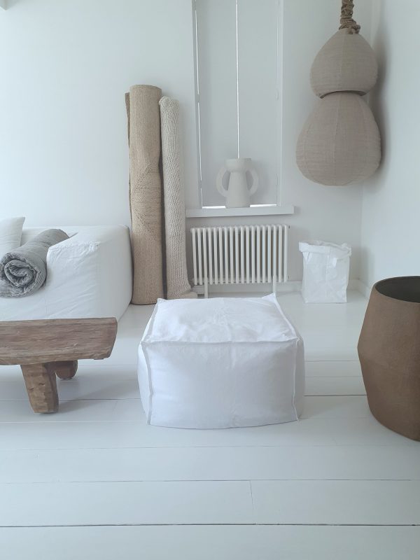 Poef stone washed linnen