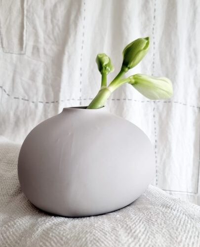 Keramiek vaas handgemaakt mat grijs